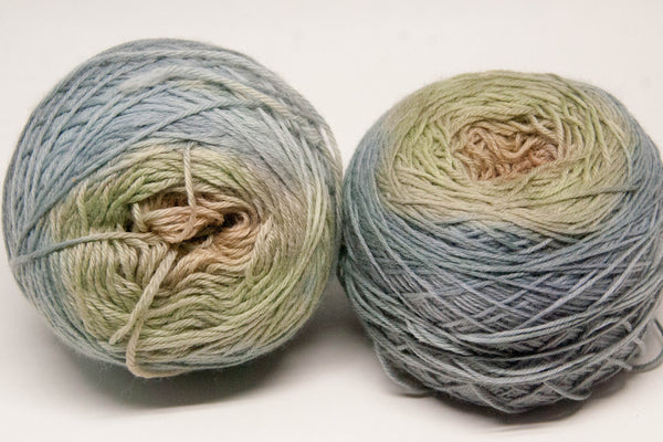 Black-eyed susan, Parsley and Iresine - Ball