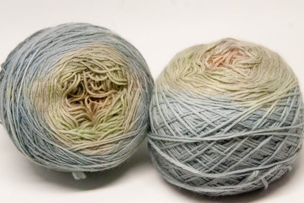 Black-eyed susan, Parsley and Iresine - Ball